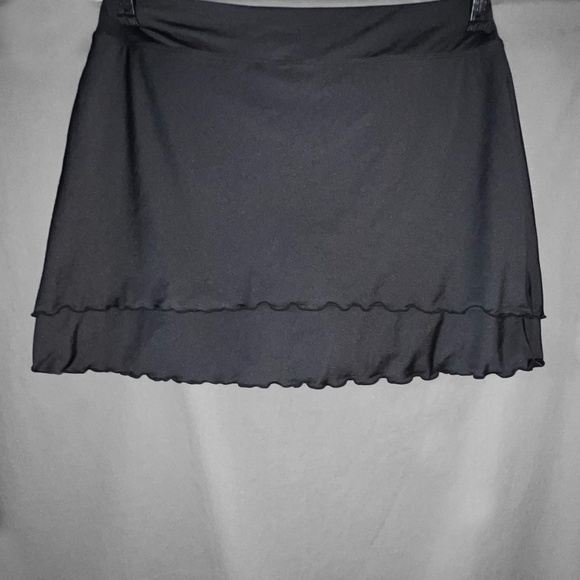 Maggie Lane Pants - Black Lightweight Ruffle Skort